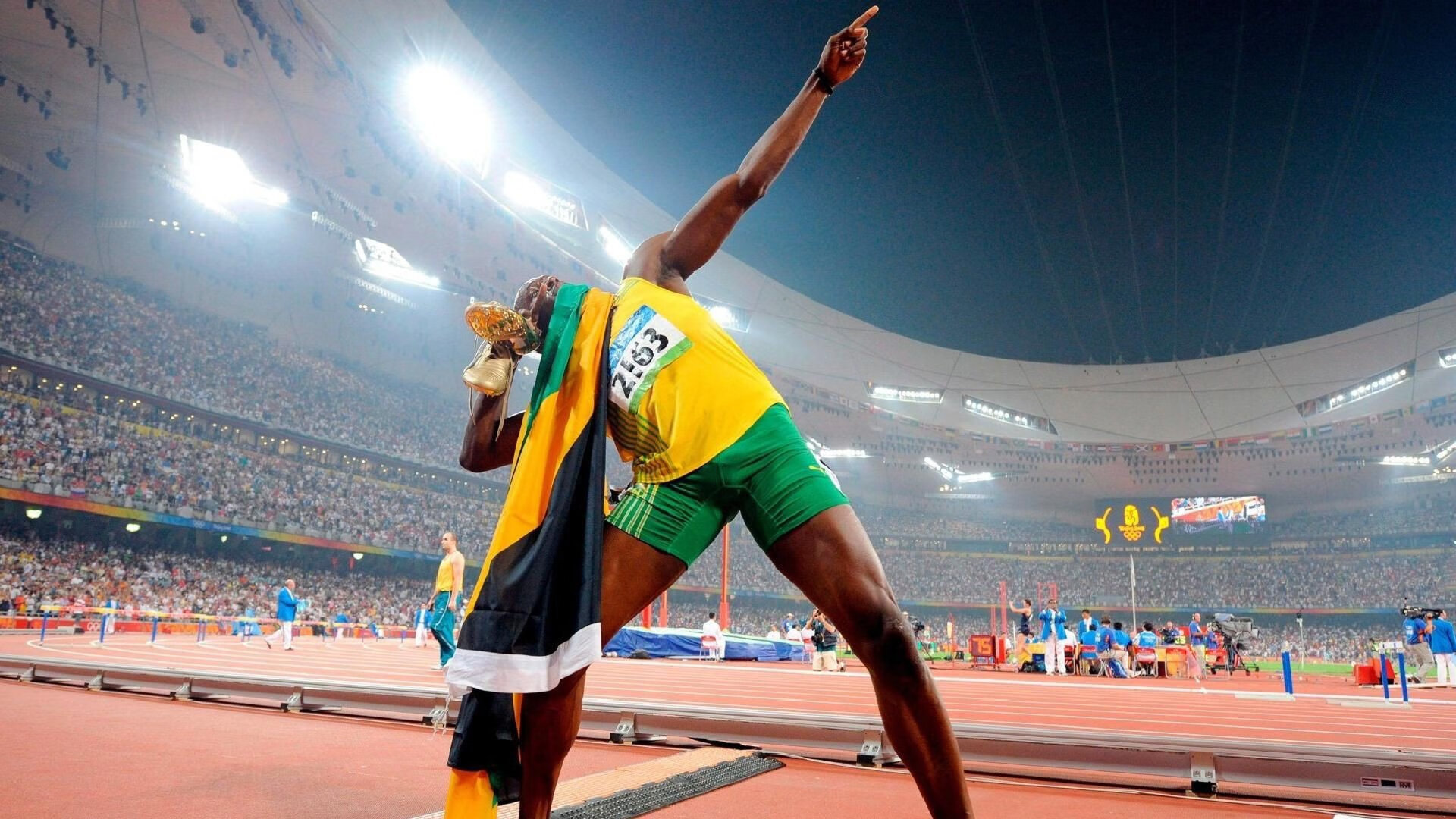 逆境中逆转,书写足球传奇的“英雄战队”,足球英雄游戏剧情